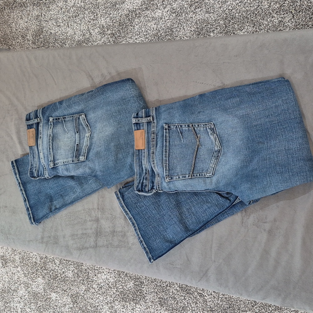 BKE Women's Light Blue Denim Jeans Bundle